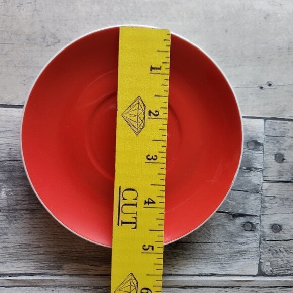 Vintage Set of 4 Red and White Club Mugs and Saucers - Picture 6 of 6